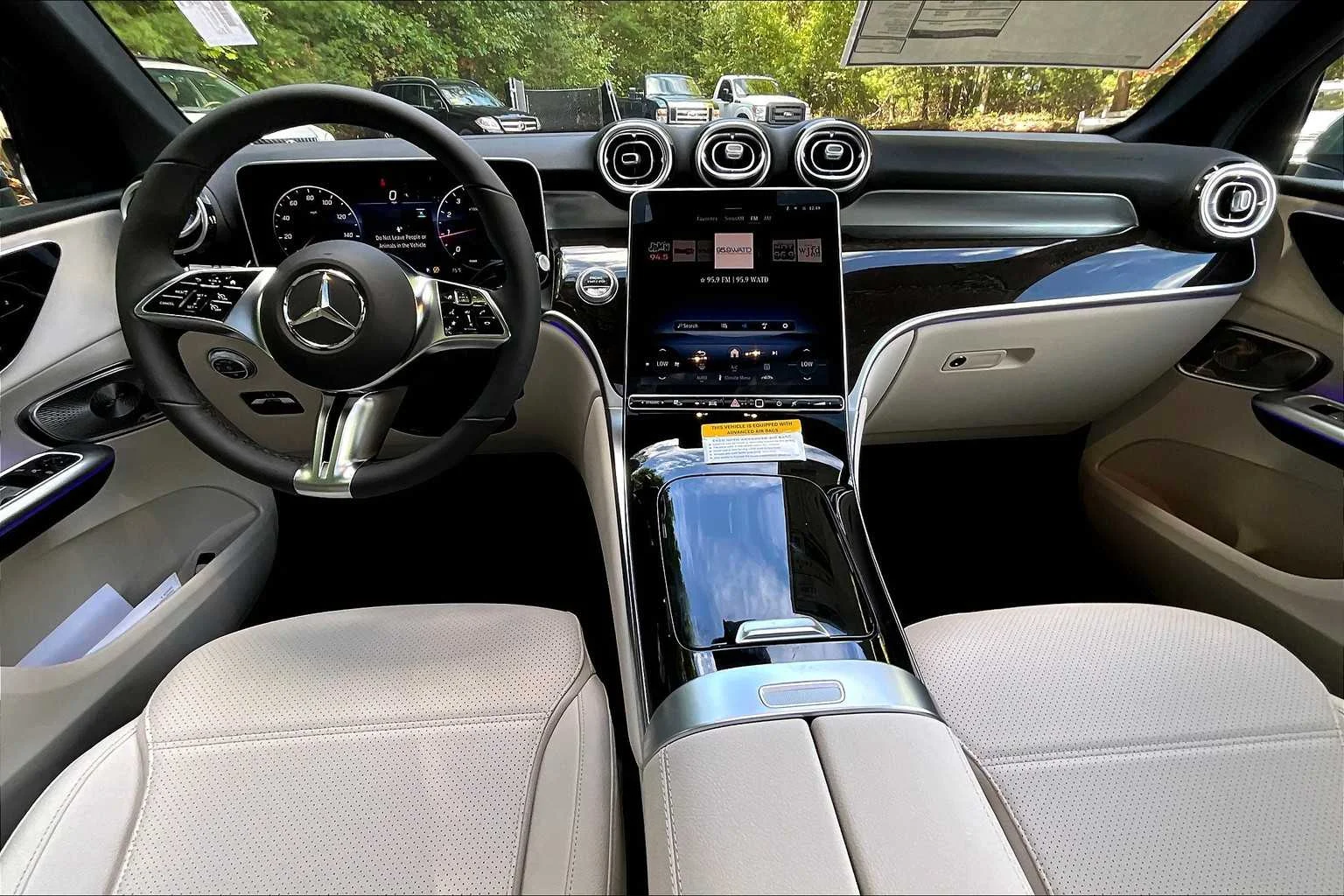 New 2026 Verde Silver Metallic Mercedes-Benz GLC 300 image 8
