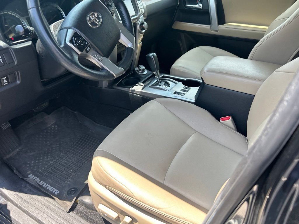 Used 2018 Black Toyota SR5 Premium image 7