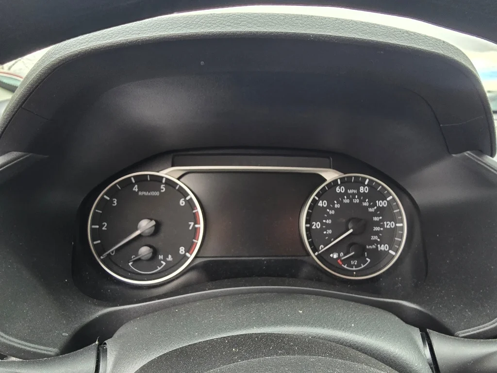 Used 2025 Glacier White Nissan SV image 22
