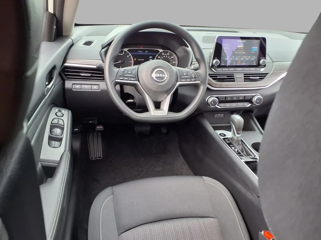 New 2026 Pearl White TriCoat Nissan SV image 4