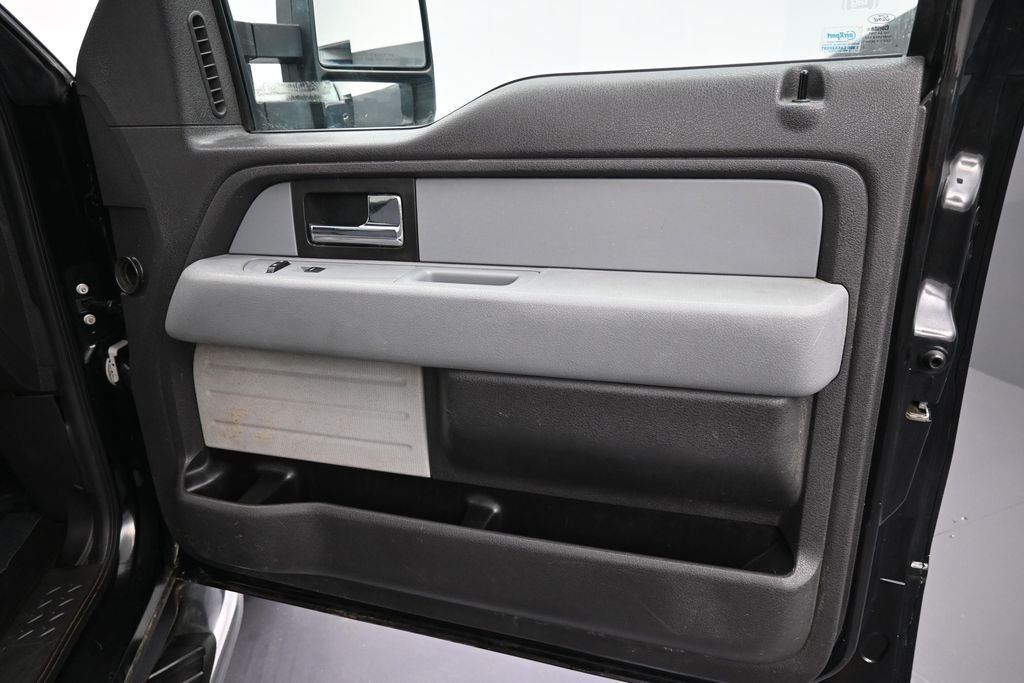 Used 2013  Ford XLT image 17