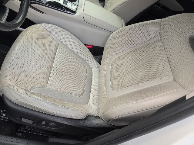 Used 2023 White Hyundai Limited image 17
