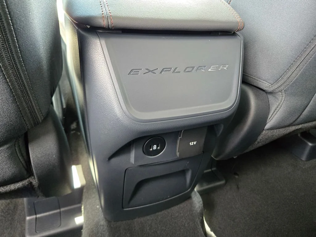Used 2026 Space White Metallic Ford Active image 23