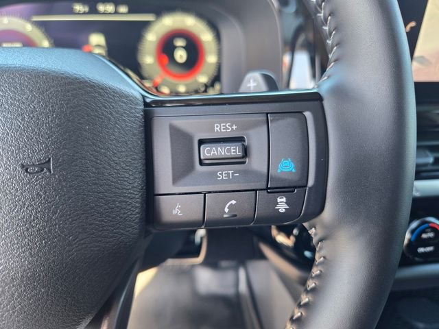 Used 2026 Red Nissan SL image 19