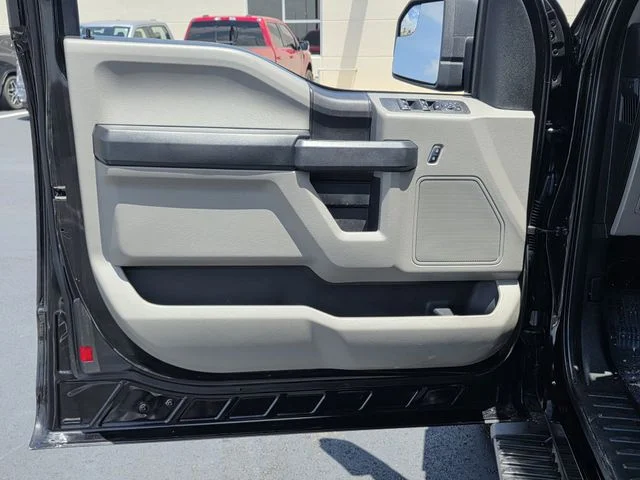 Used 2019 Black Metallic Ford XL image 14