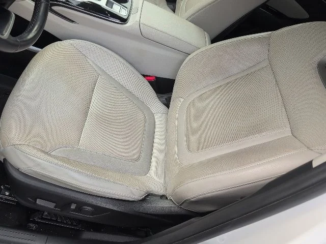 Used 2023 White Hyundai Limited image 17