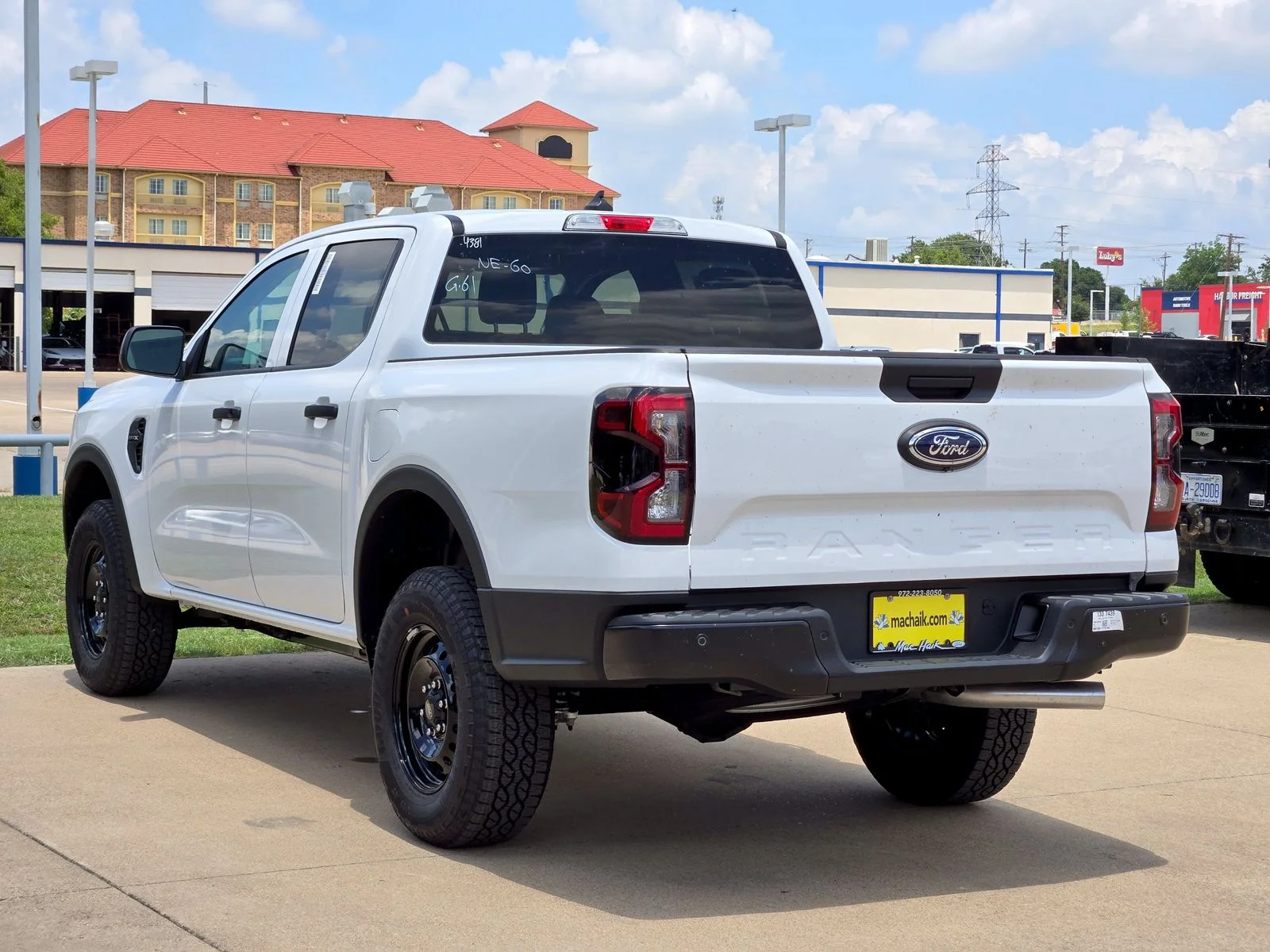 New 2026 Oxford White Ford XL image 3