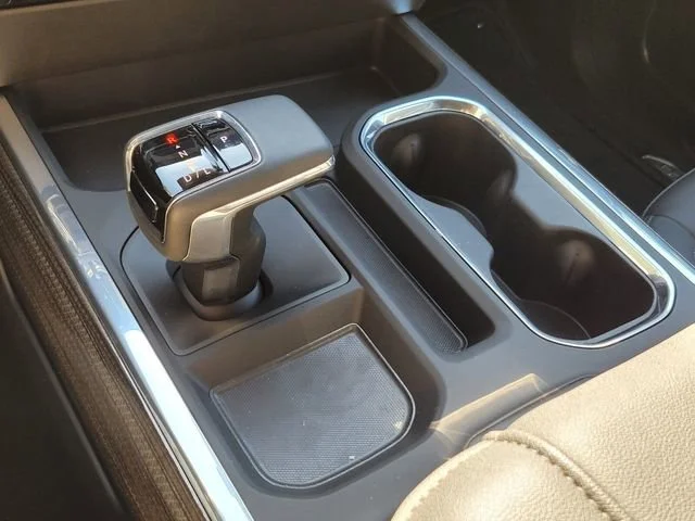 2025 Chevrolet Silverado 1500 LT - Photo 26