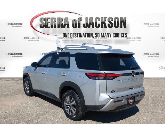 Used 2024  Nissan SL image 7