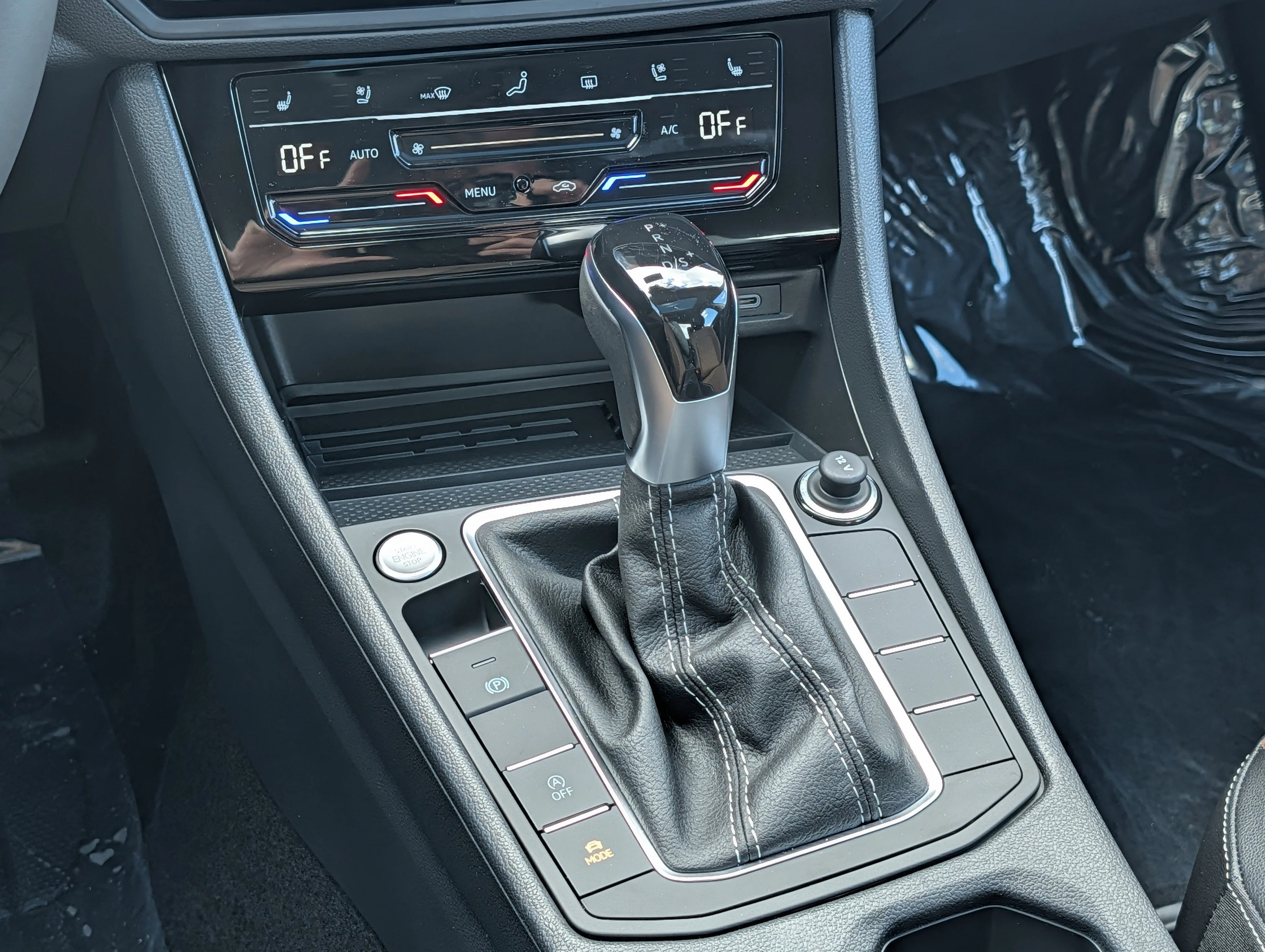 New 2026 Opal White Pearl Volkswagen SEL image 11