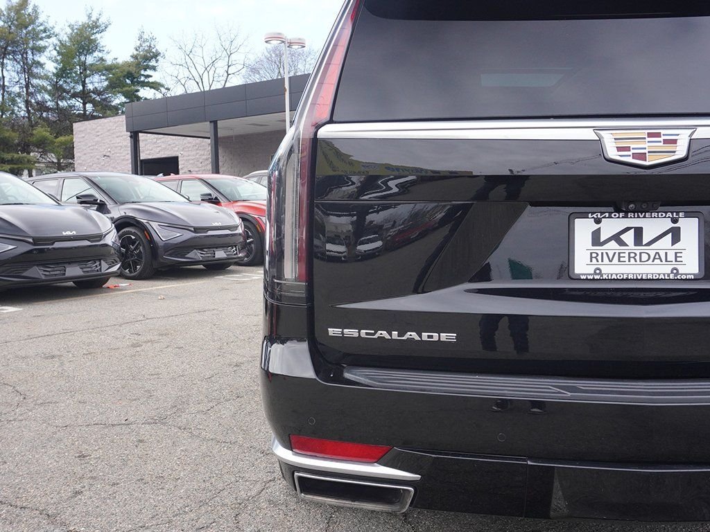 Used 2023 Black Cadillac Premium Luxury Platinum image 20