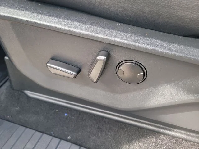 New 2026 Gray Ford Lariat image 21