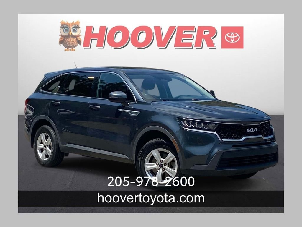 Used 2022 Gray Kia LX image 1