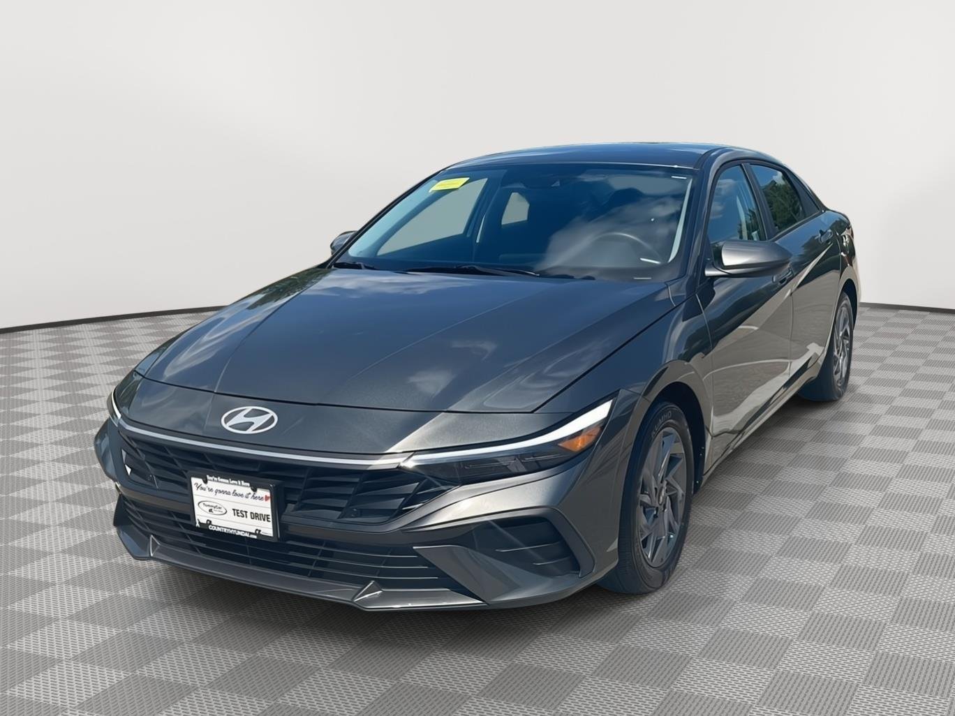 Used 2024 Amazon Gray Hyundai SEL image 5