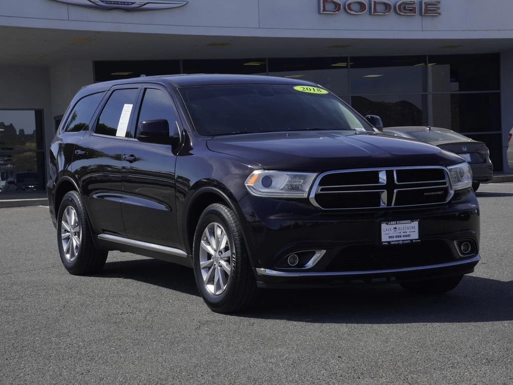 Certified Used 2018 Purple Dodge SXT image 1