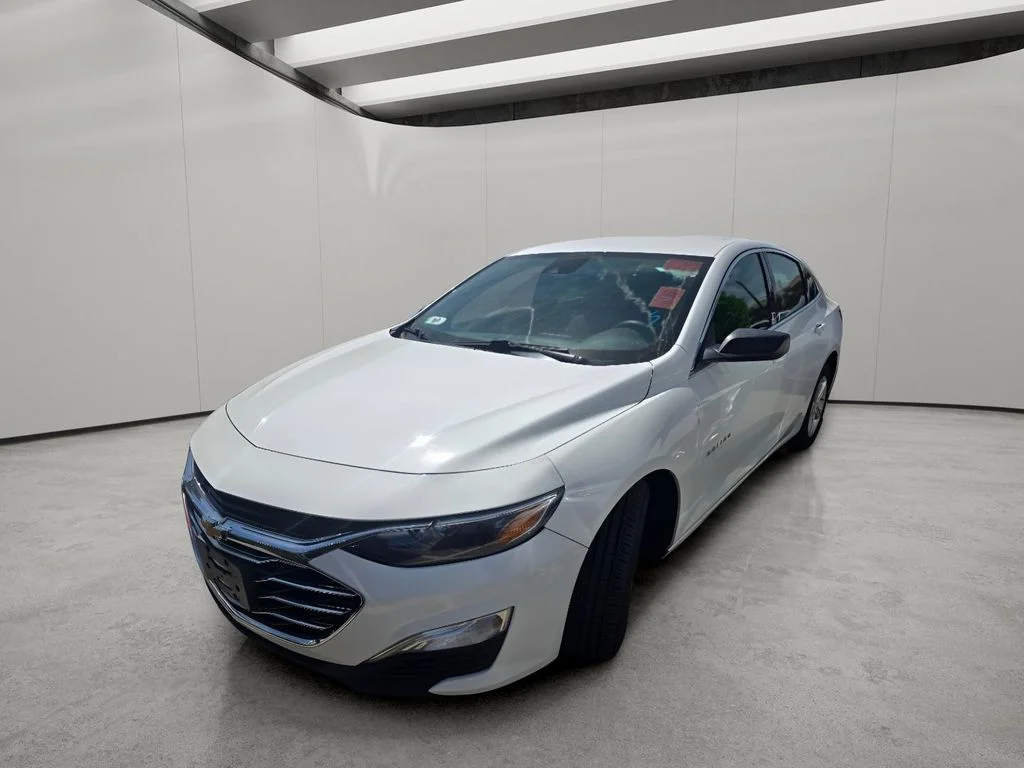 Used 2023 Summit White Chevrolet LS image 2