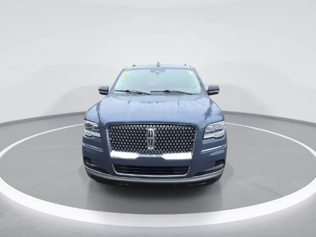 Used 2023 Blue Lincoln Reserve image 3