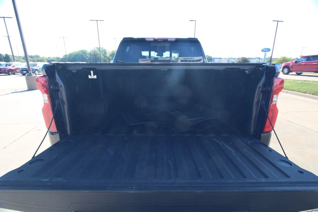 Used 2022 Dark Ash Metallic Chevrolet ZR2 image 18