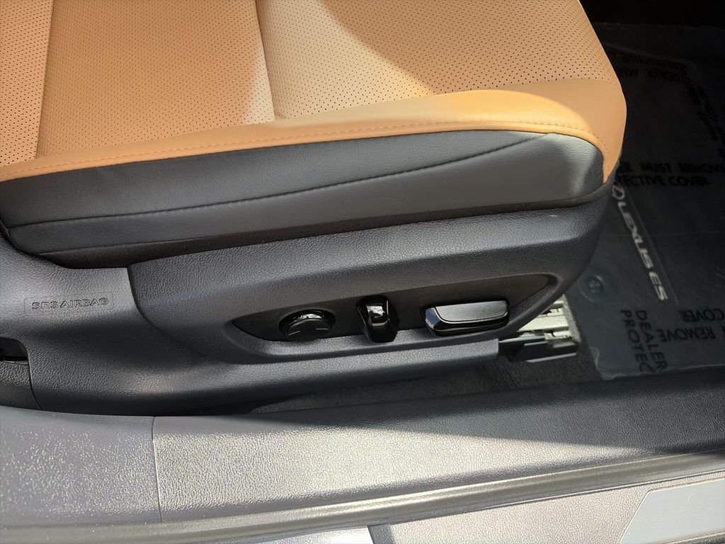 Used 2023 Black Lexus 350 image 34