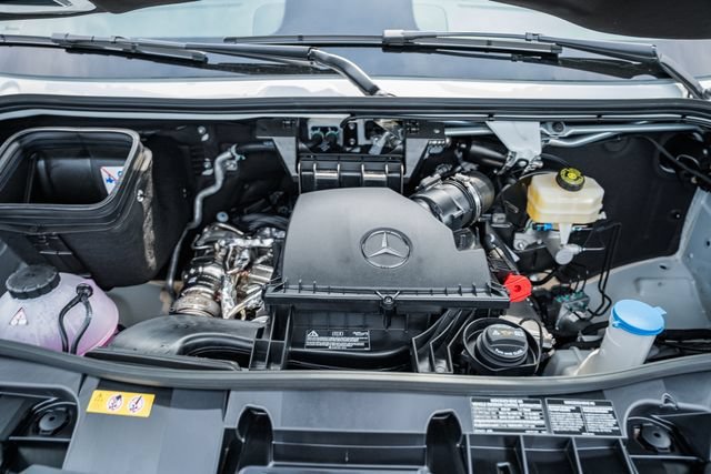 New 2026 Arctic White Mercedes-Benz Cargo 144 WB image 58