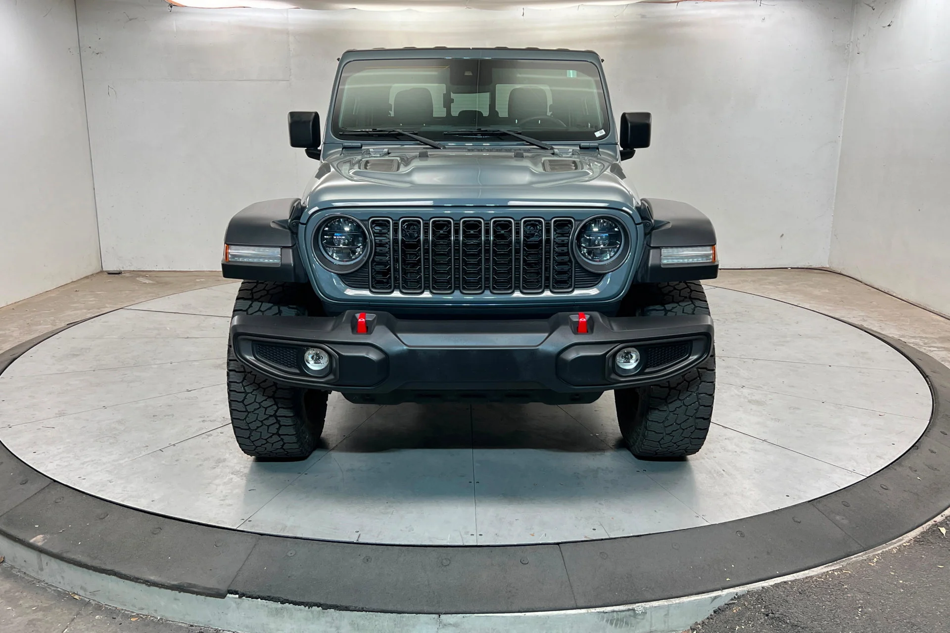 Used 2024 Anvil Clear Coat Jeep Rubicon image 7