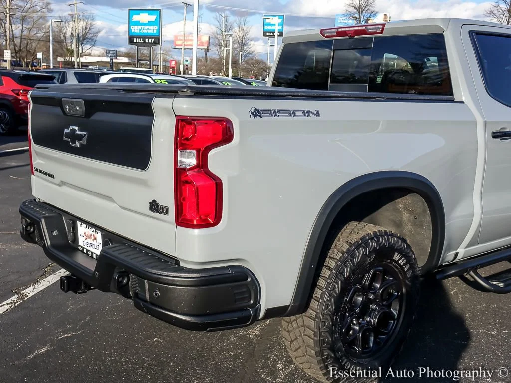 2024 Chevrolet Silverado 1500 ZR2 - Photo 11