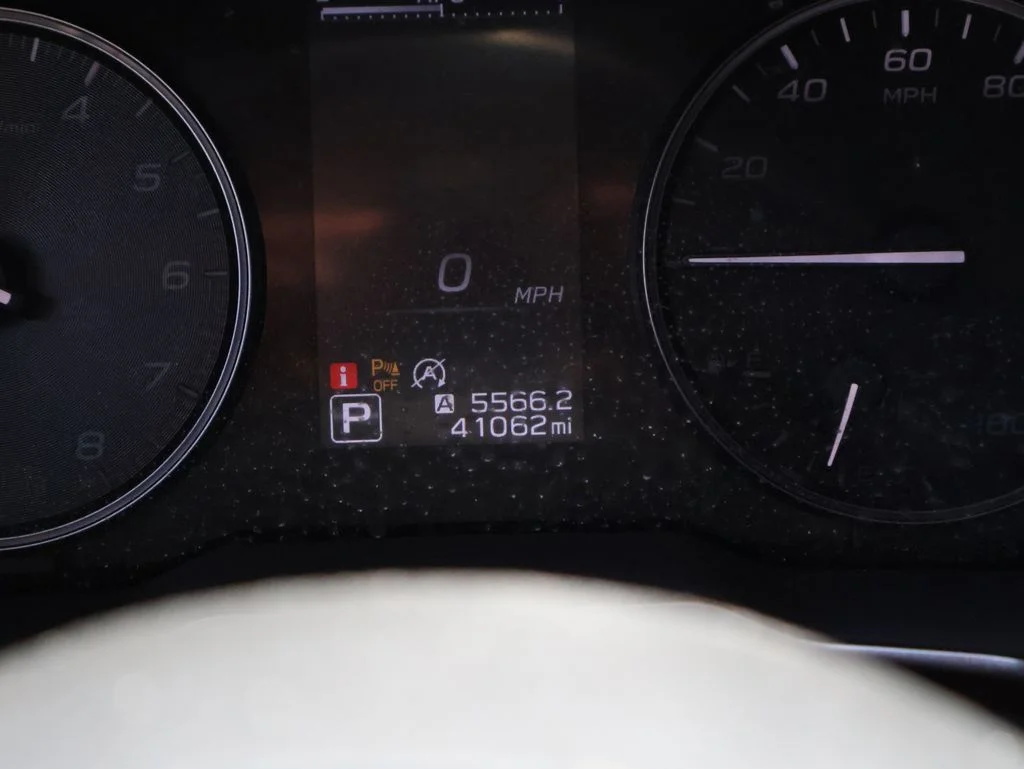 Used 2025 White Subaru Onyx Edition image 30