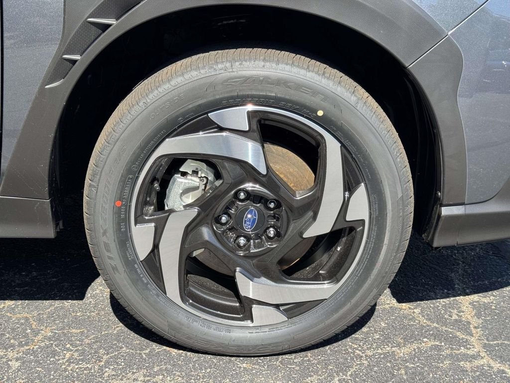 New 2026 MAGNETITE GRAY PEARL Subaru Limited Hybrid image 7