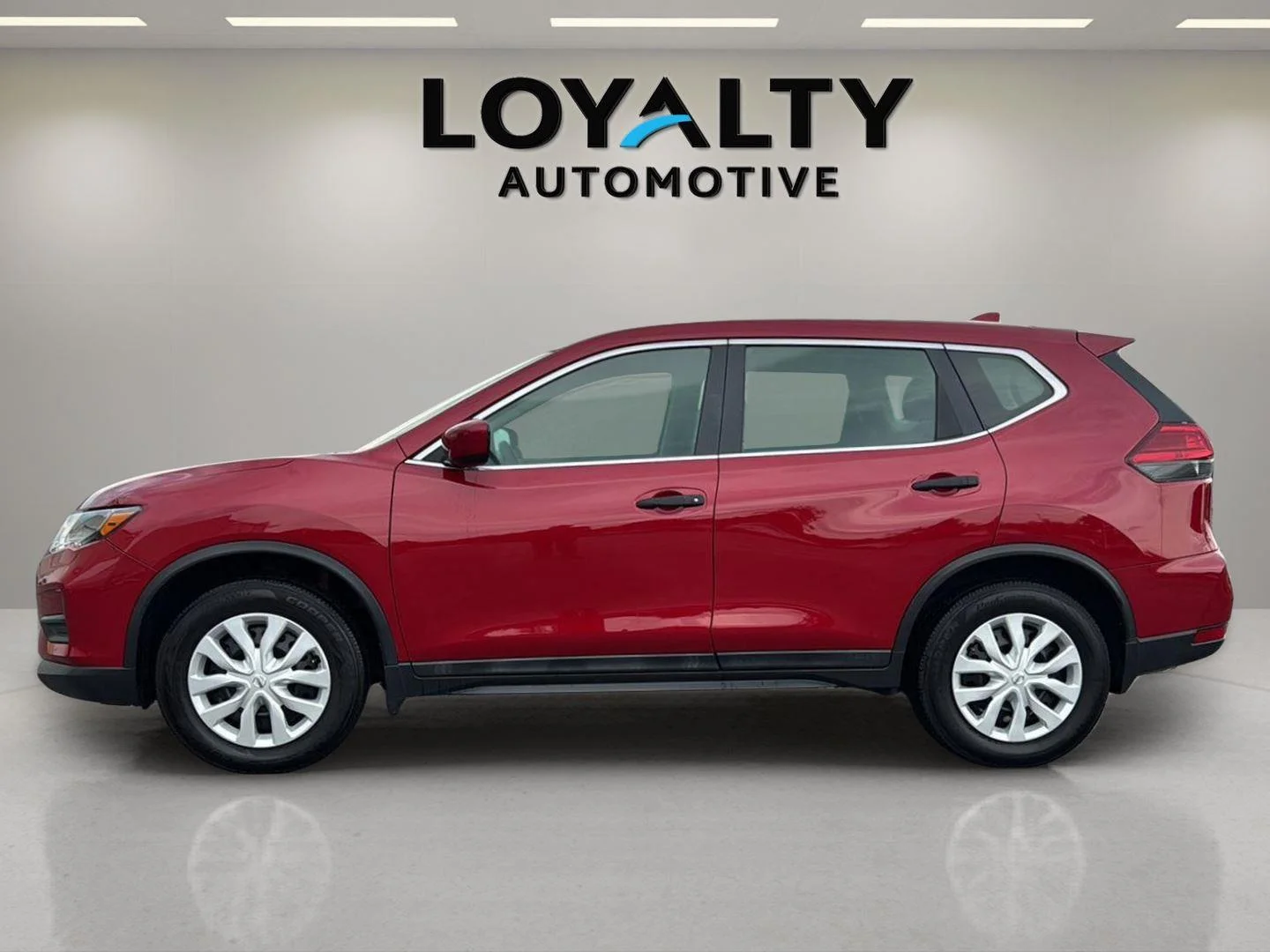 Used 2017 Palatial Ruby Nissan S image 2