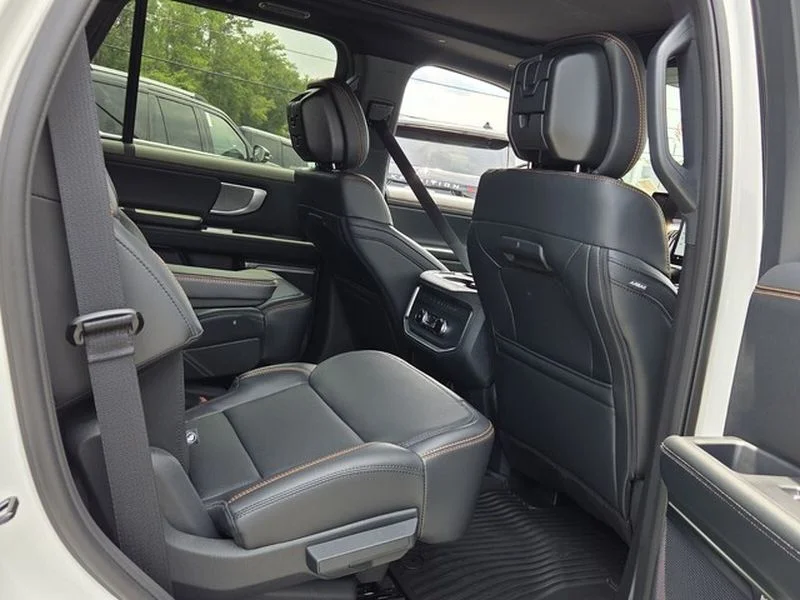 New 2026 Star White Metallic Tri-Coat Ford Tremor® image 15