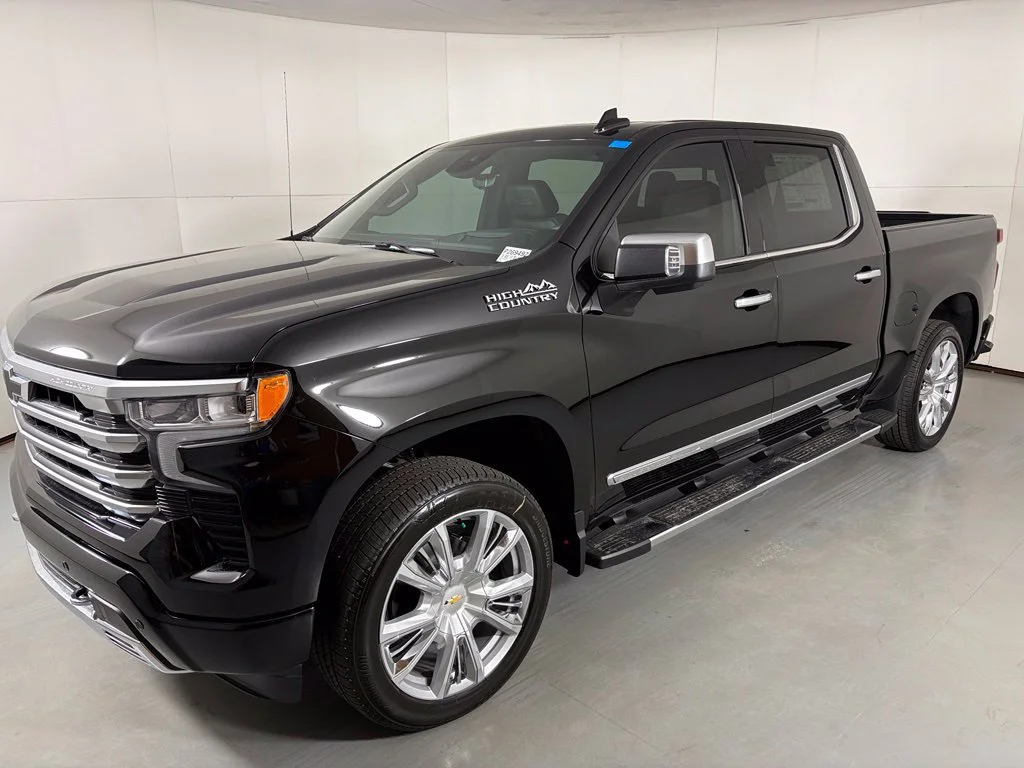 New 2026 Black Chevrolet High Country image 5