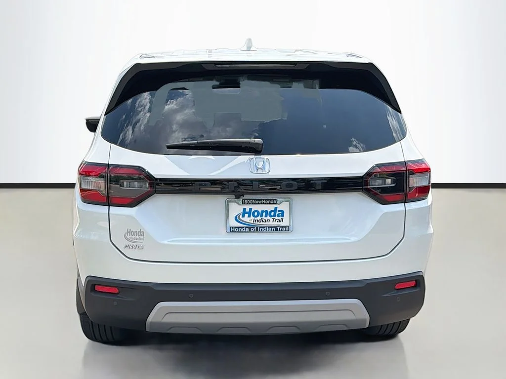Used 2025 Platinum White Pearl Honda EX-L image 6