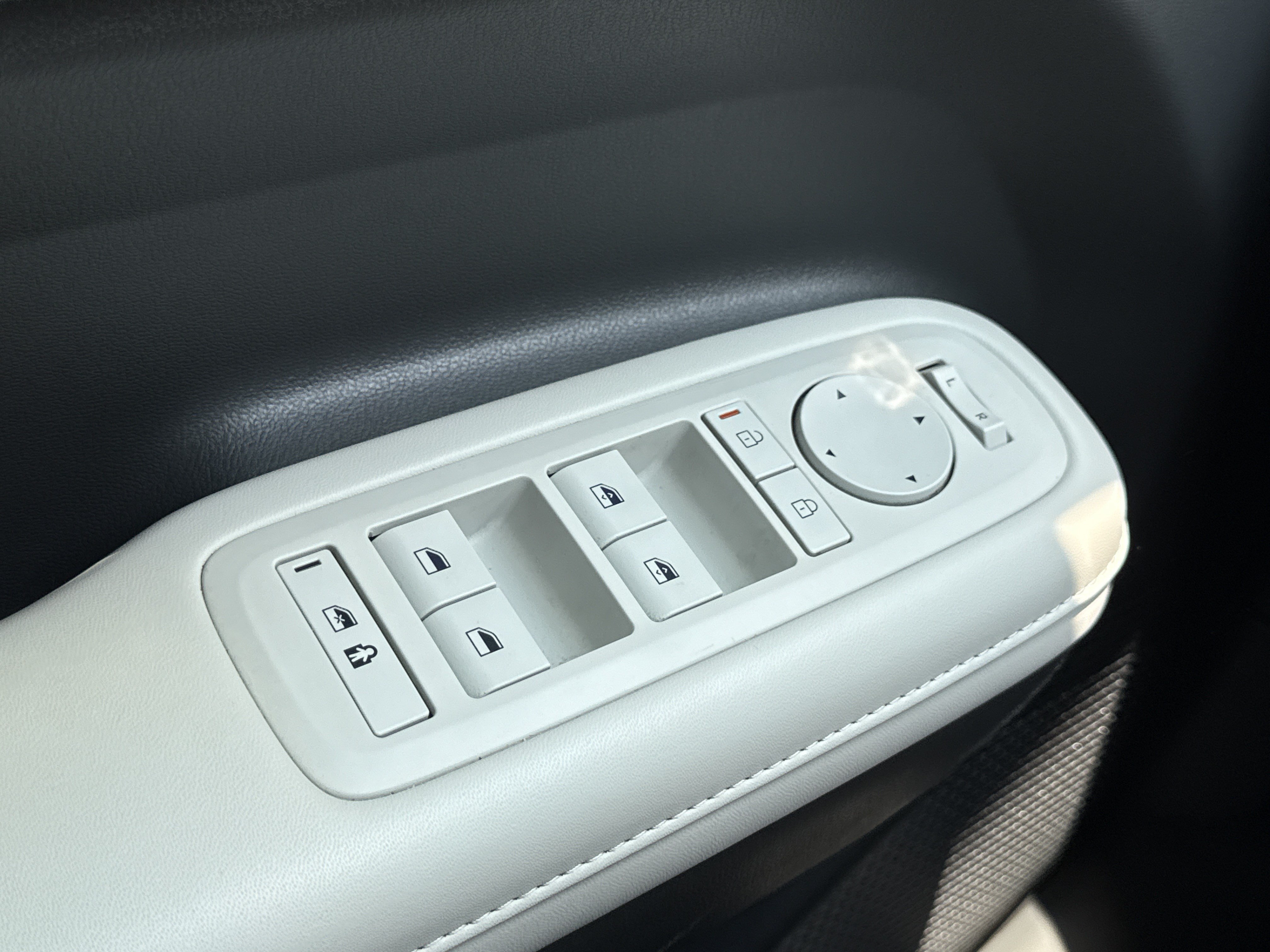 2024 Hyundai Santa Fe SEL - Photo 18