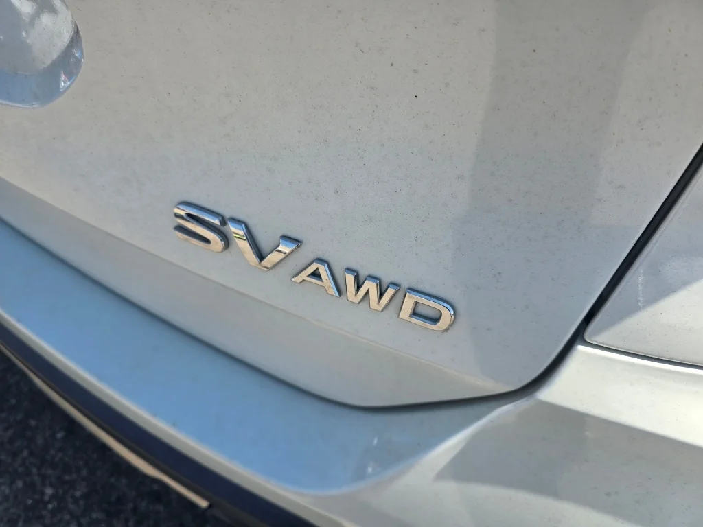 Used 2017 Pearl White Nissan SV image 20