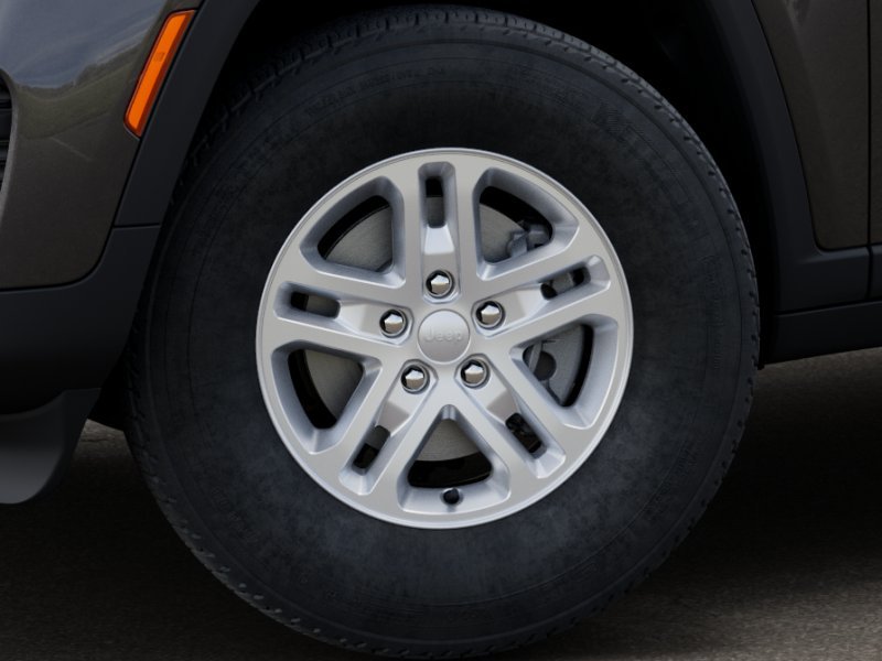 2025 Jeep Grand Cherokee Laredo - Photo 23