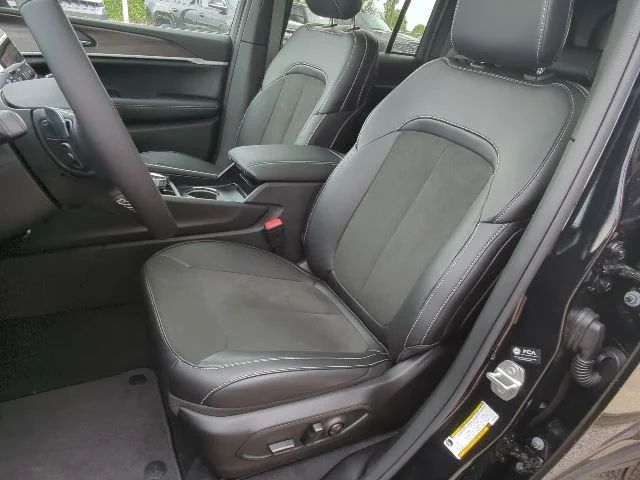 New 2026 Black Jeep Altitude image 14
