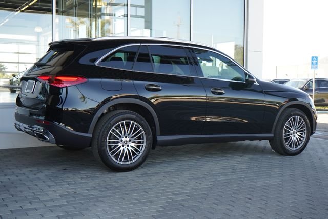 New 2026 Black Mercedes-Benz GLC 300 image 9