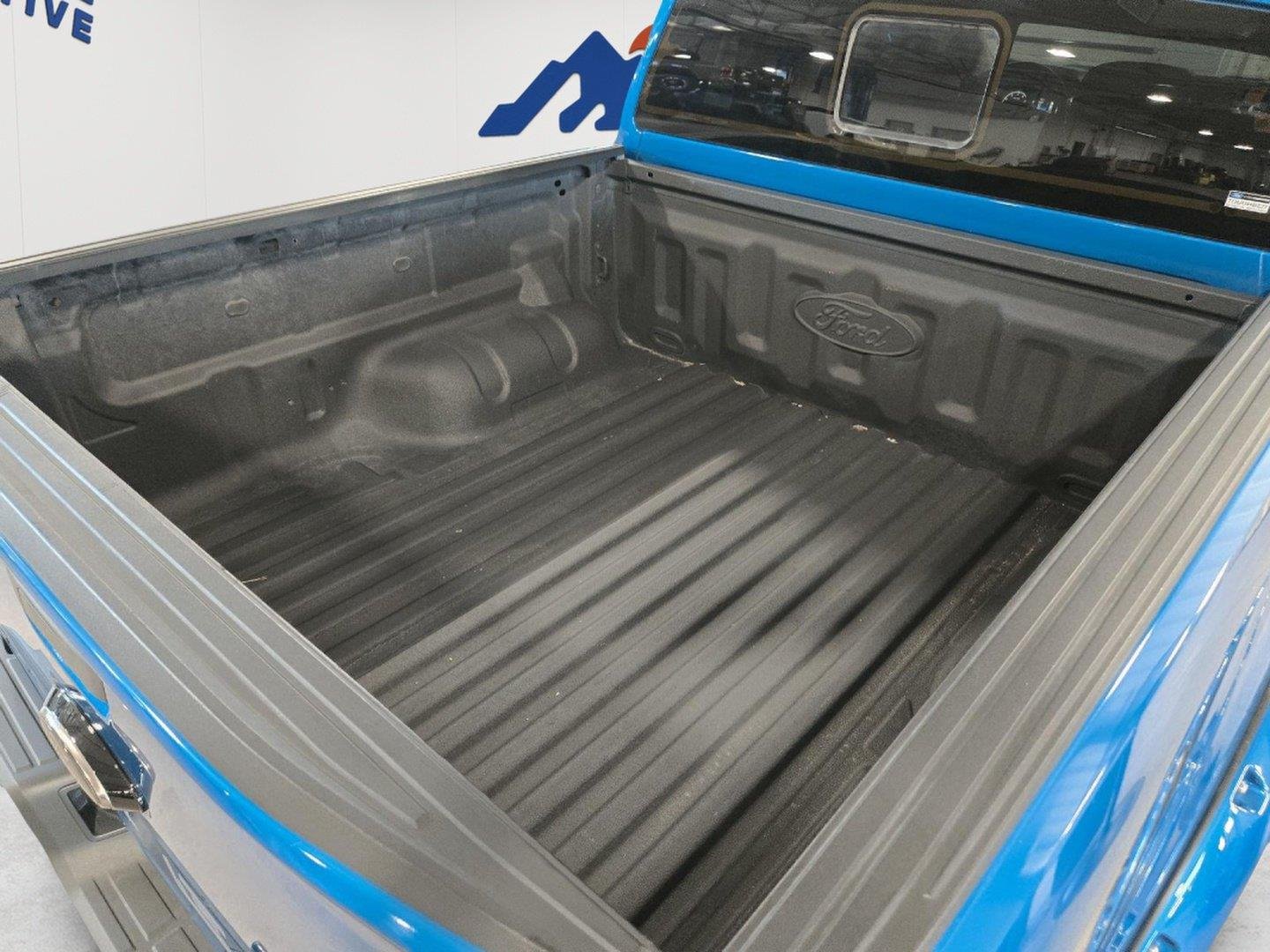 Used 2022 Velocity Blue Ford XLT image 52