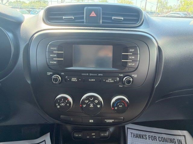 Used 2016 Bright Silver Kia Base image 20