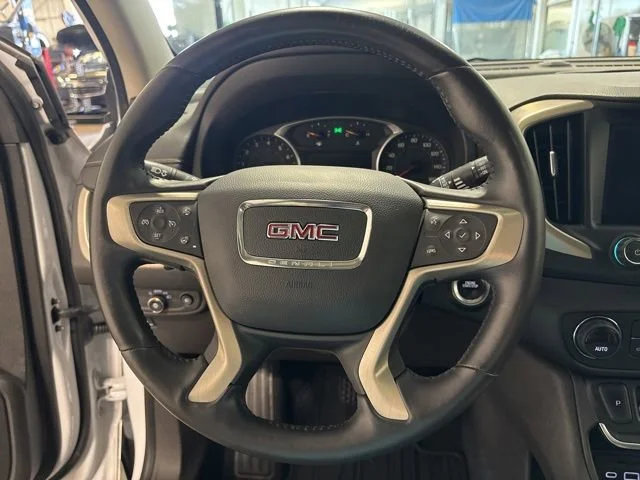 Used 2020 WHITE FROST TRICOAT GMC Denali image 20