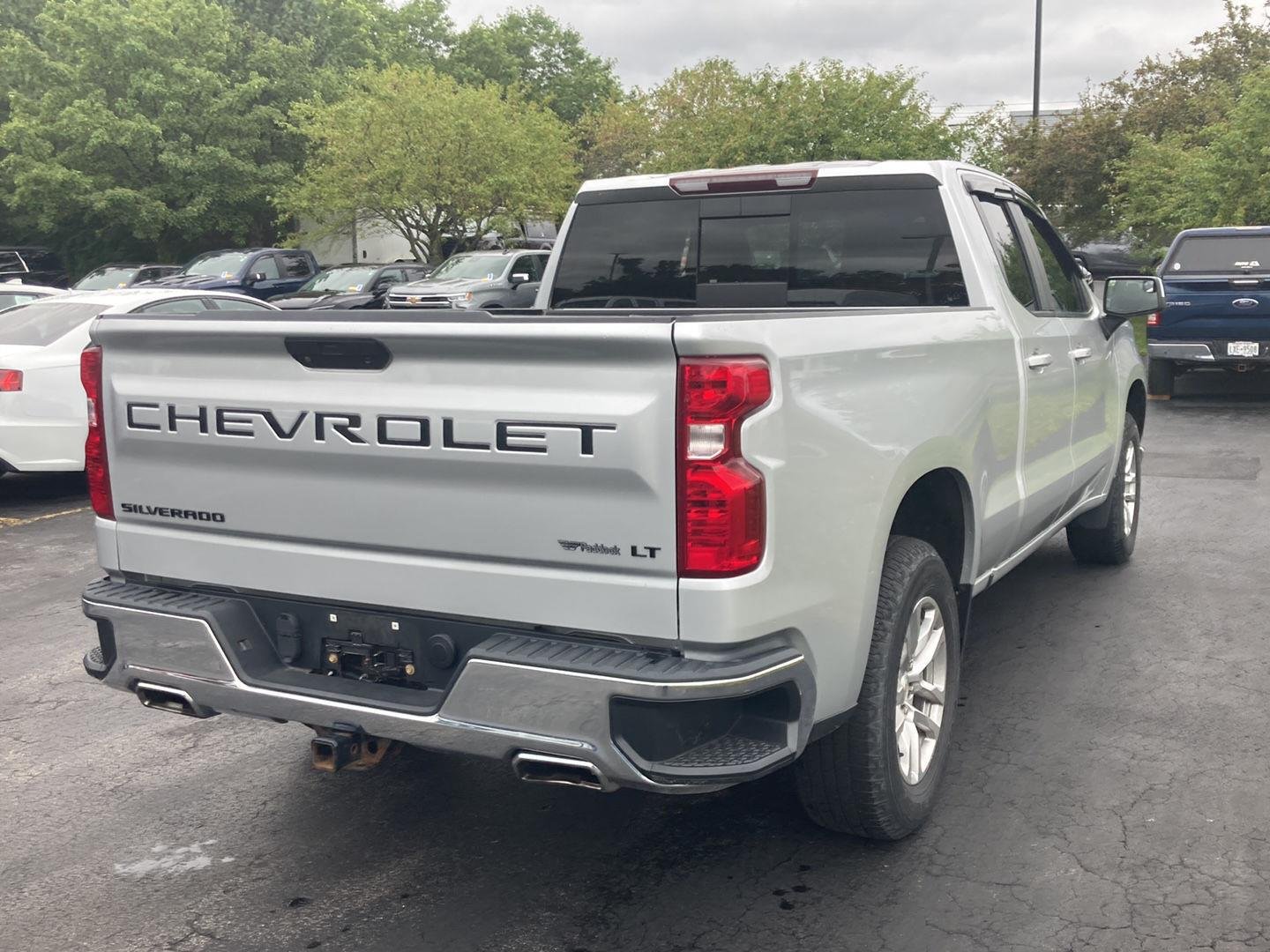 Used 2020 Silver Ice Metallic Chevrolet LT image 7