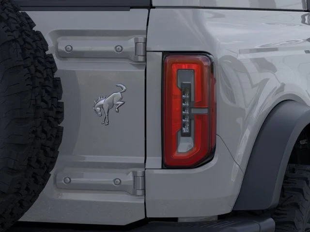 New 2026 Avalanche Gray Ford Badlands image 24