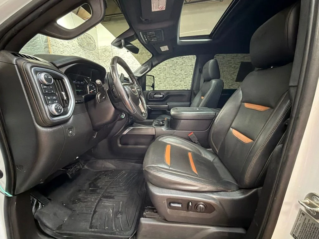 Used 2021 Summit White GMC AT4 image 22