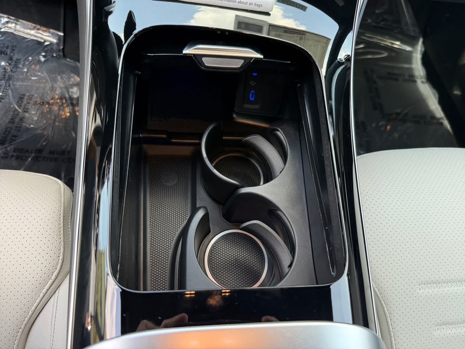 New 2027 Polar White Mercedes-Benz GLC 300 image 19