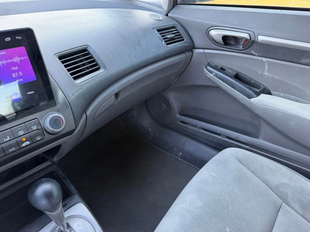 Used 2010  Honda EX image 24