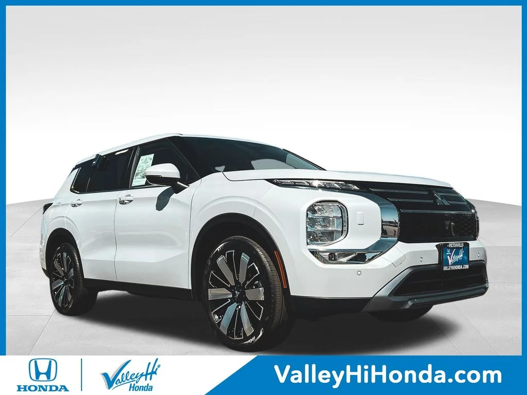 2025 Mitsubishi Outlander SE S-AWC's photo