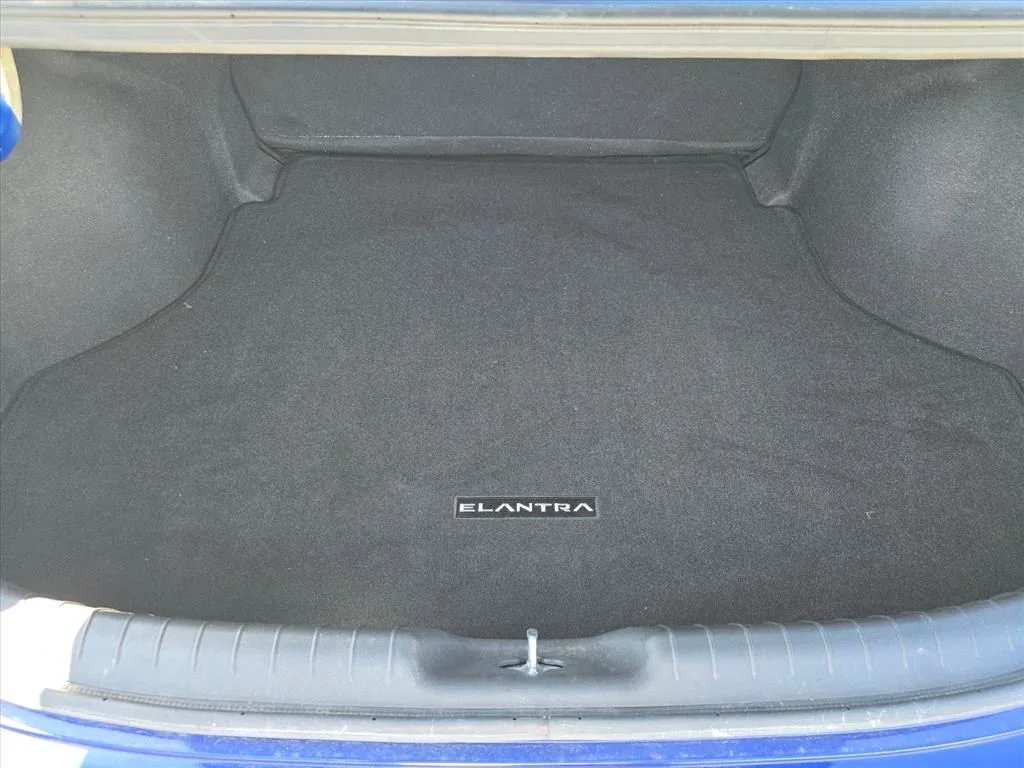 Used 2023 Blue Hyundai SEL image 26
