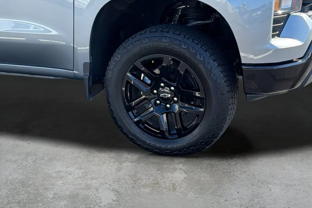 New 2026 Sterling Gray Metallic Chevrolet Custom Trail Boss image 9
