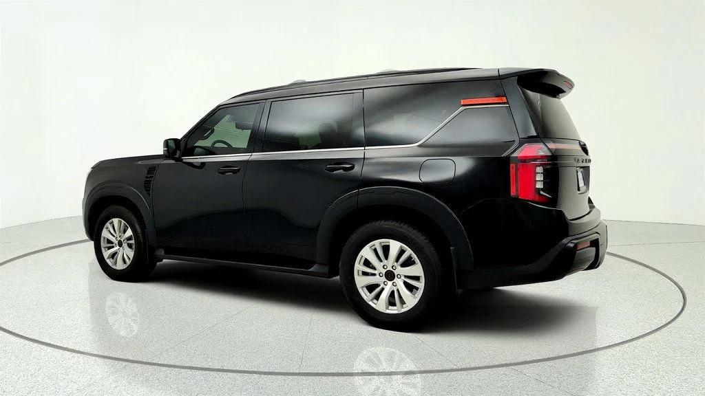 Used 2025 Super Black Nissan 4x4 PRO-4X image 7