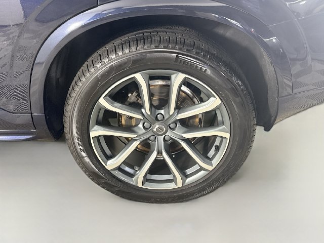Used 2019 Magic Blue Metallic Volvo Momentum image 33